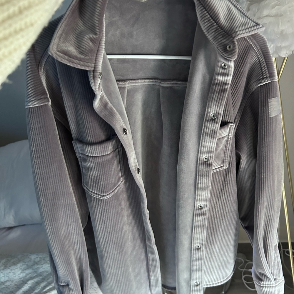 ALO Yoga Women's Ribbed Velour Jacket - Light Gray - Picture 7 of 10